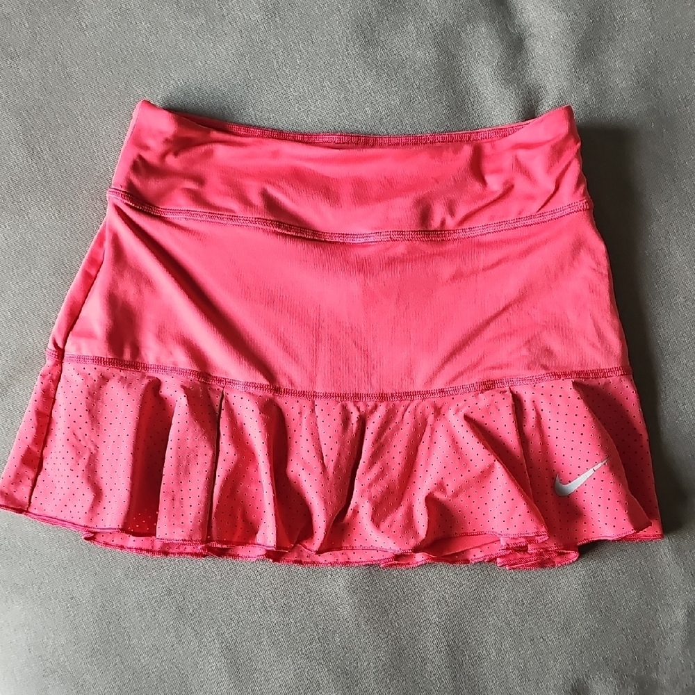Nike Women's Pink Skirt